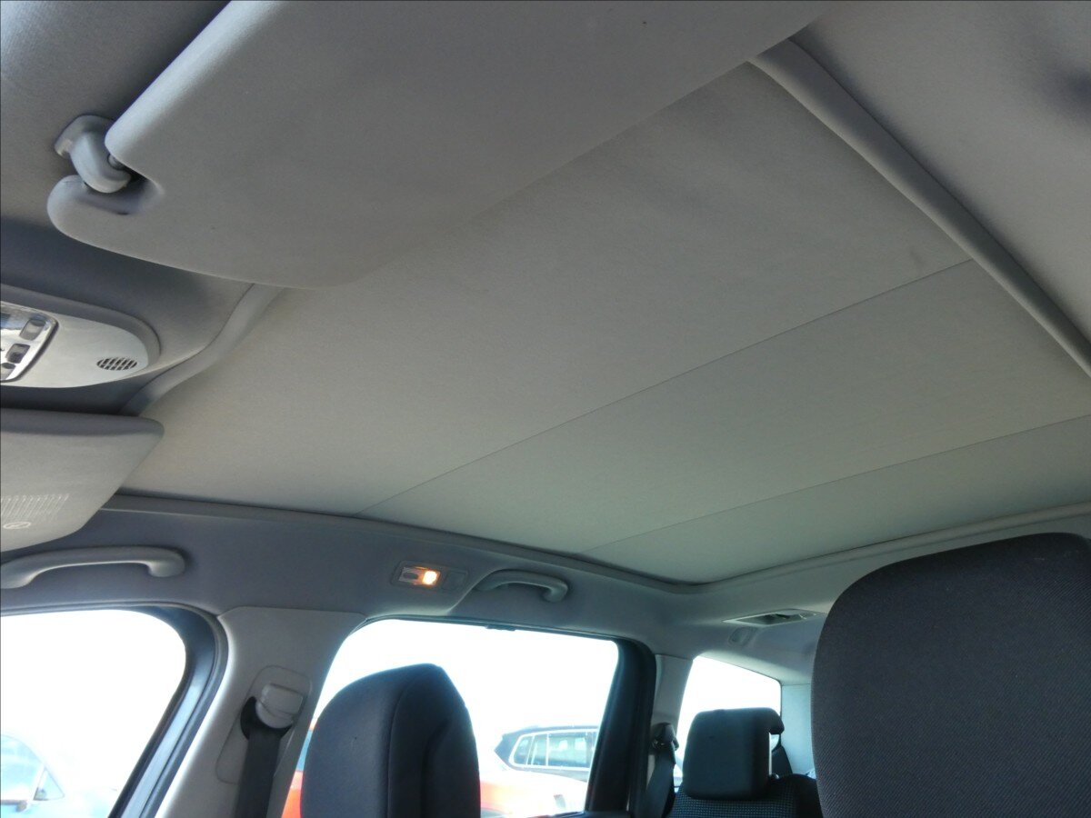 Peugeot 5008 MPV 1,6 l 115 kw