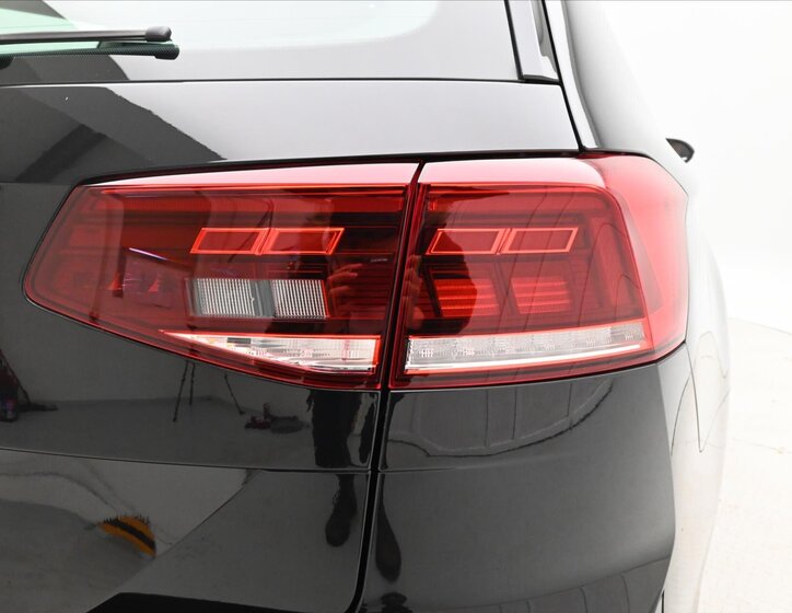 Volkswagen Passat Kombi 2,0 l 110 kw