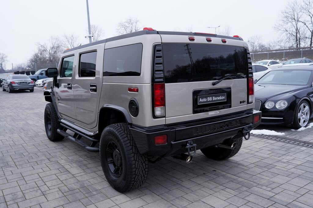 Hummer H2 SUV 6,0 l 232 kw
