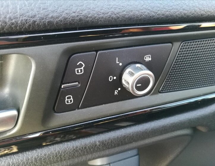 Volkswagen Touareg 11