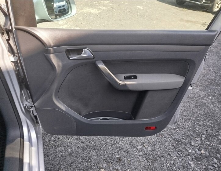 Volkswagen Touran MPV 1,9 l 77 kw