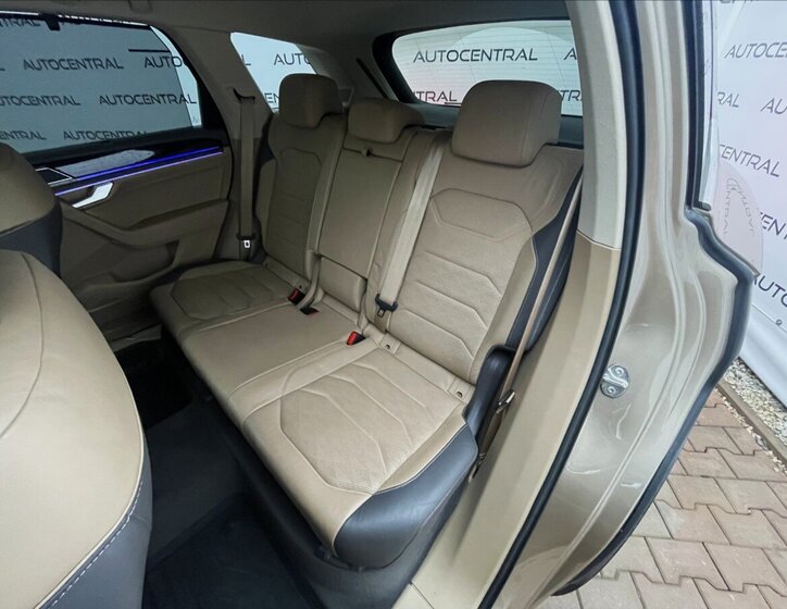 Volkswagen Touareg SUV / Terénní 3,0 l 210 kw