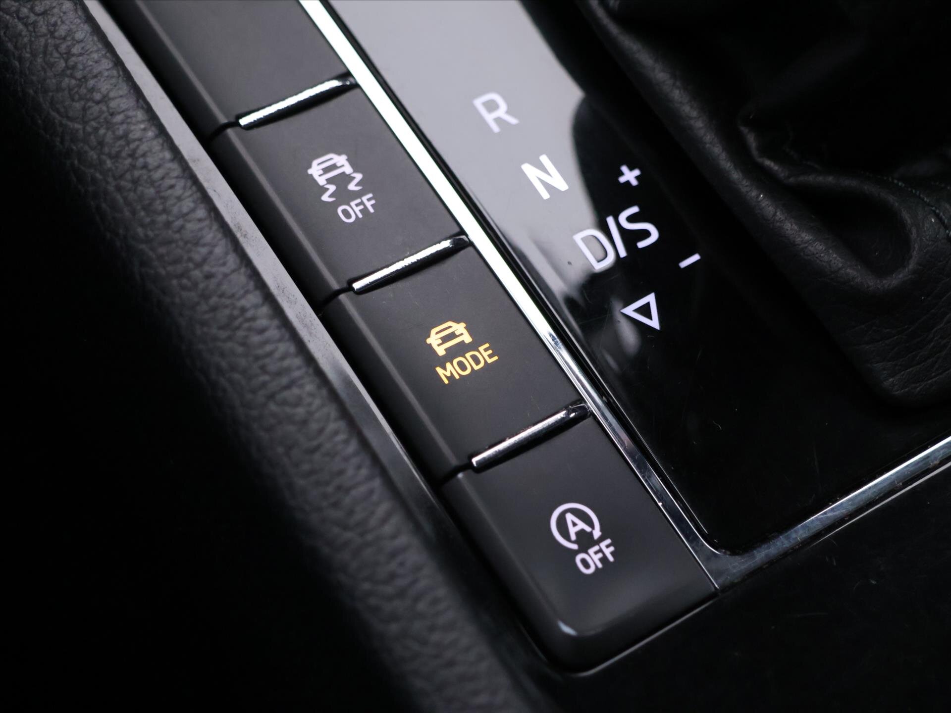 Škoda Superb Liftback 2,0 l 140 kw