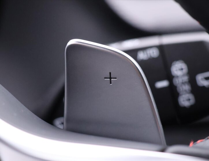 BMW Řada 1 Hatchback 2,0 l 195 kw