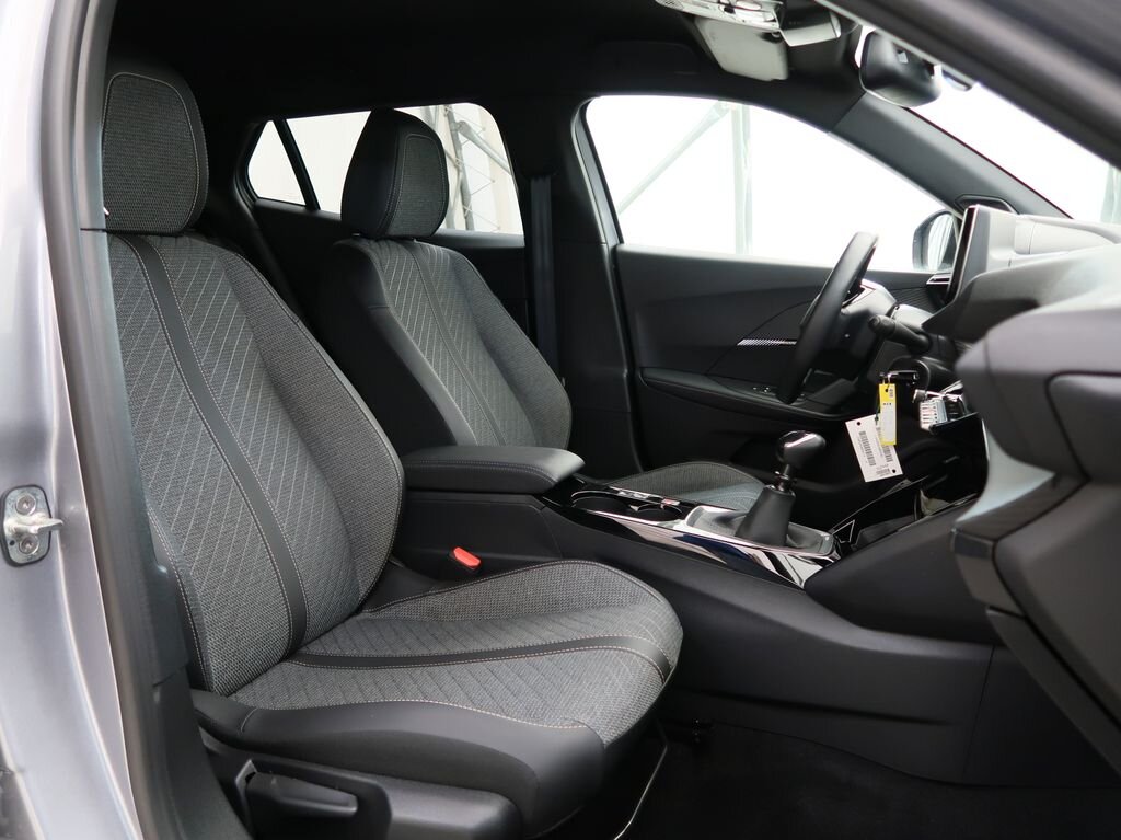 Peugeot 2008 SUV / Terénní 1,2 l 74 kw