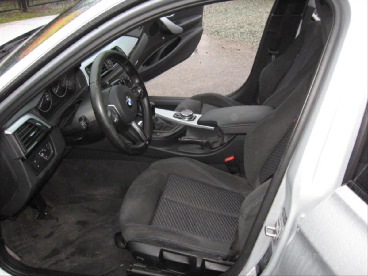 BMW Řada 3 Kombi 2,0 l 105 kw