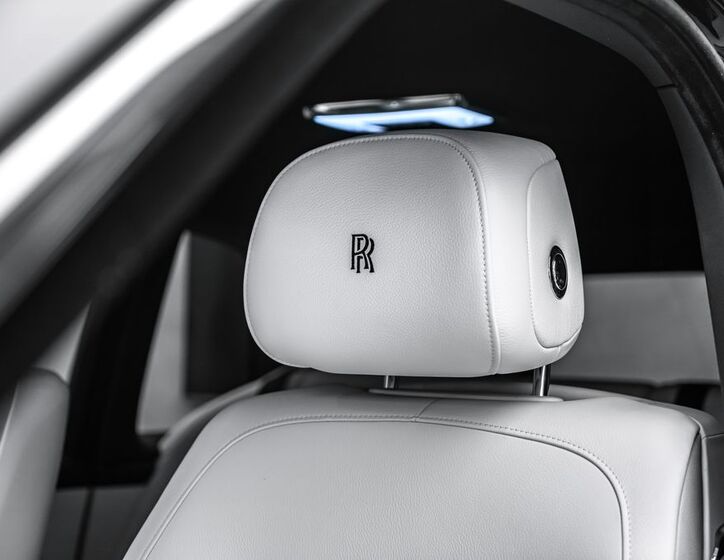 Rolls-Royce Cullinan 27