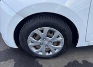 Hyundai i10 24