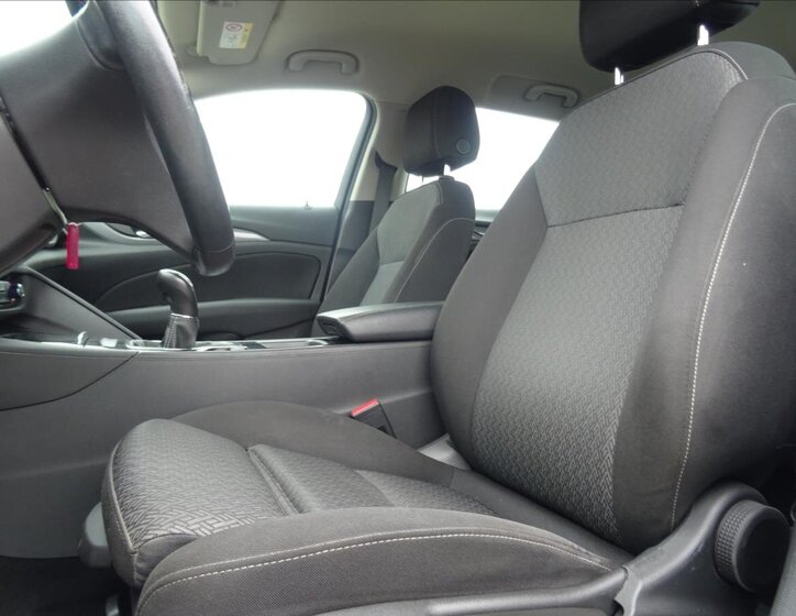 Opel Insignia Kombi 2,0 l 125 kw