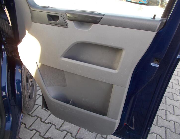 Volkswagen Transporter 21