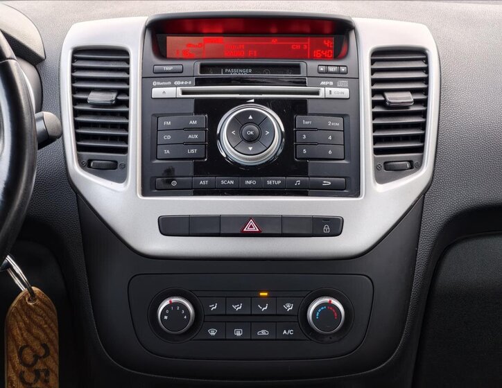 KIA Venga Hatchback 1,4 l 66 kw