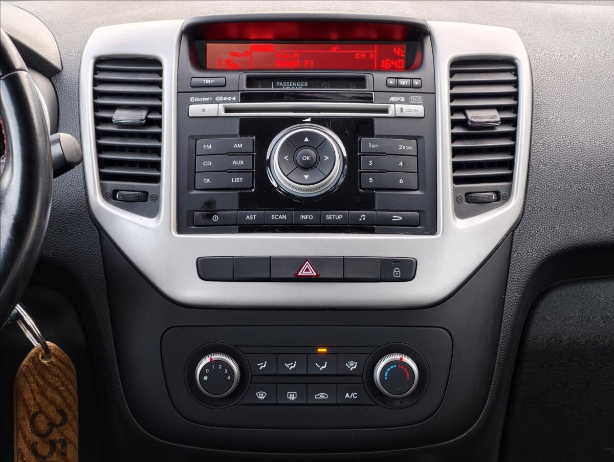 KIA Venga Hatchback 1,4 l 66 kw