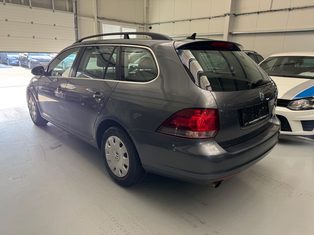 Volkswagen Golf Kombi 1,6 l 77 kw