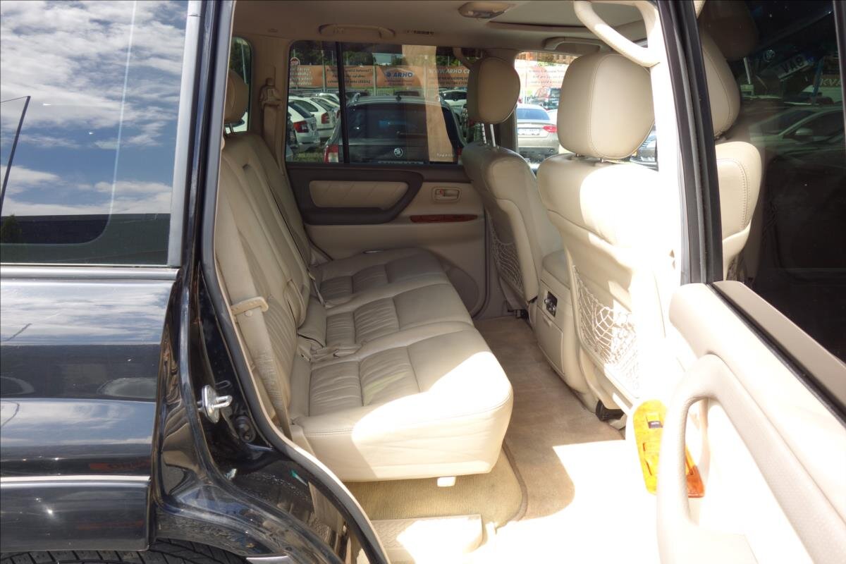 Toyota Land Cruiser SUV 4,7 l 175 kw