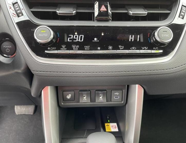 Toyota Corolla Cross 32