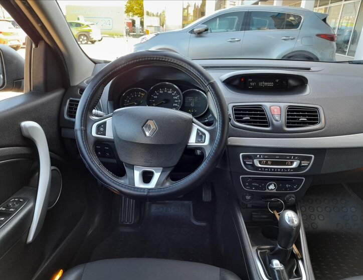 Renault Fluence Sedan / Limuzína 1,6 l 81 kw