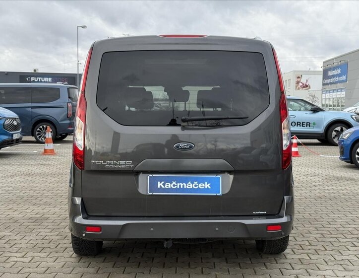 Ford Tourneo Connect 4