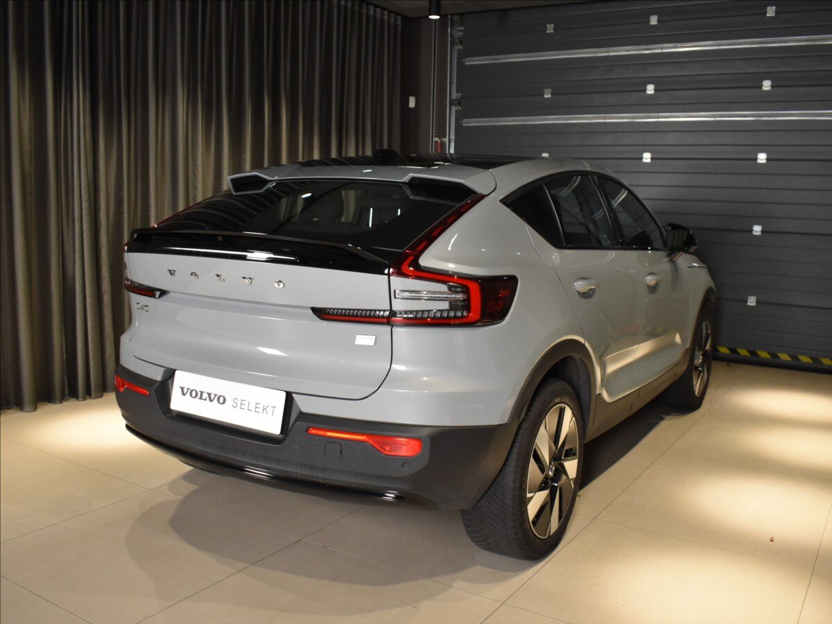 Volvo C40 SUV / Terénní 0,0 185 kw
