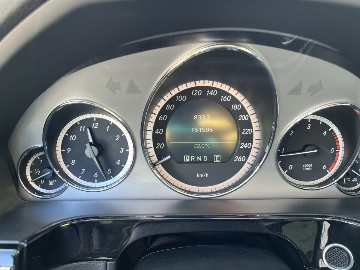 Mercedes-Benz Třídy E Sedan / Limuzína 2,1 l 100 kw