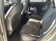 Mercedes-Benz GLA 13