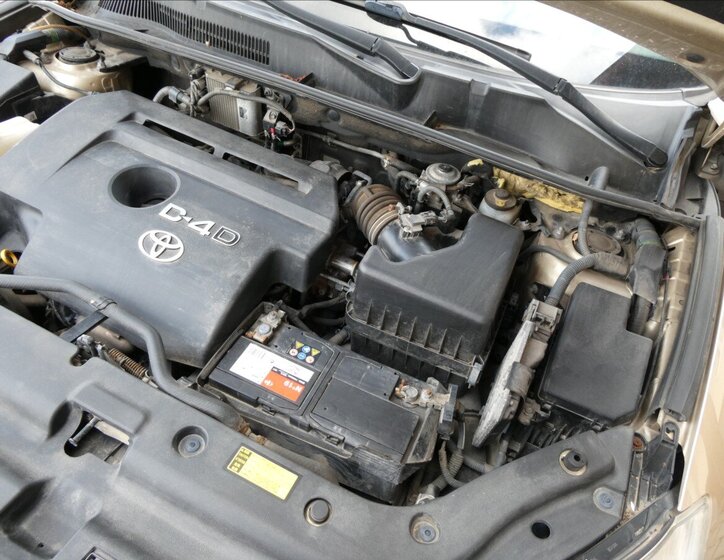 Toyota RAV4 SUV / Terénní 2,2 l 110 kw