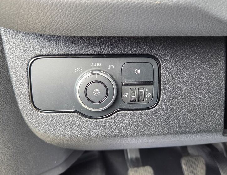 Mercedes-Benz Sprinter 13