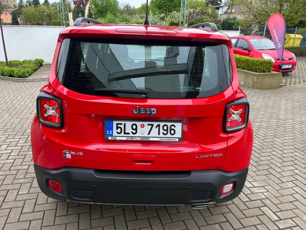 Jeep Renegade SUV / Terénní 1,3 l 132 kw