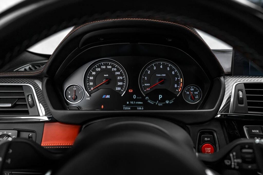 BMW M4 Kupé 3,0 l 331 kw