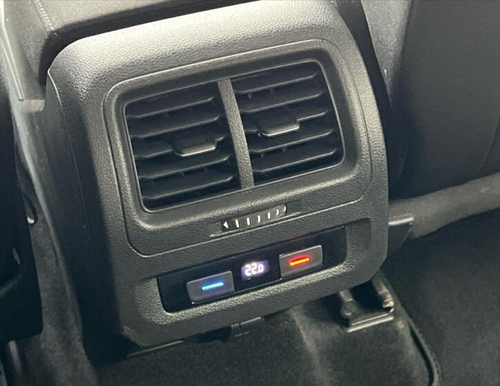 Volkswagen Touran Kombi 1,5 l 110 kw