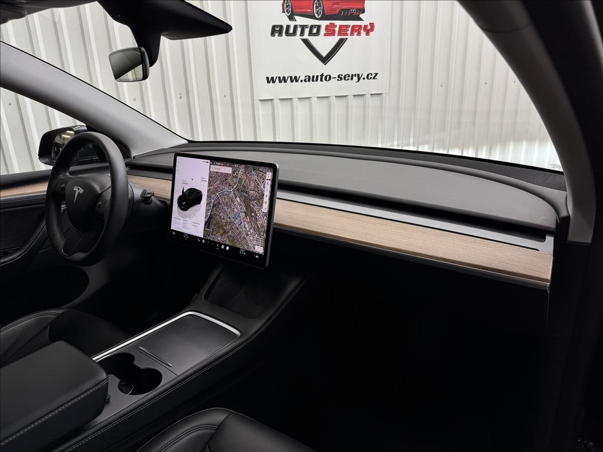 Tesla Model Y SUV 0,0 393 kw