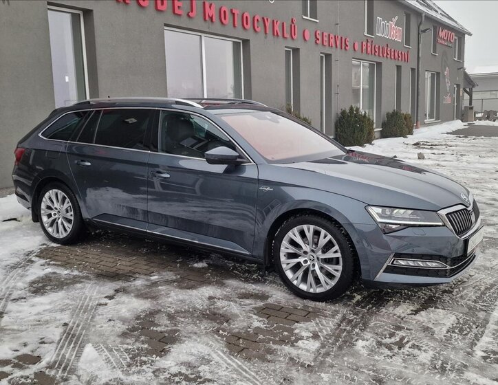 Škoda Superb Kombi 2,0 l 140 kw