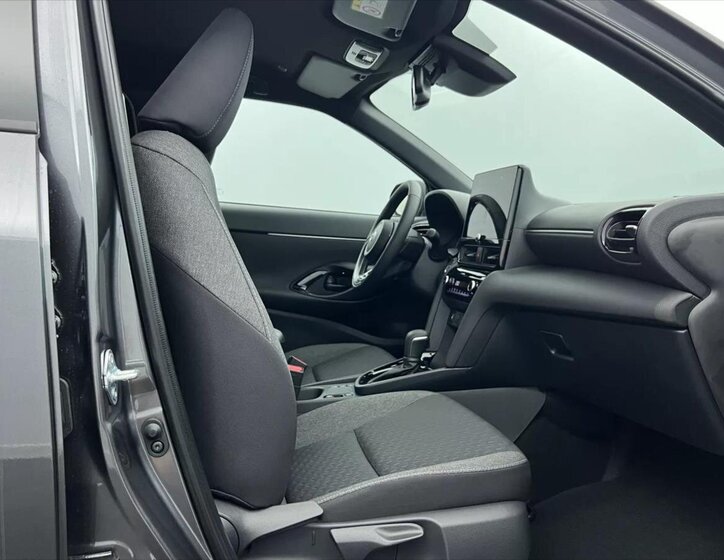 Toyota Yaris Cross SUV 1,5 l 96 kw