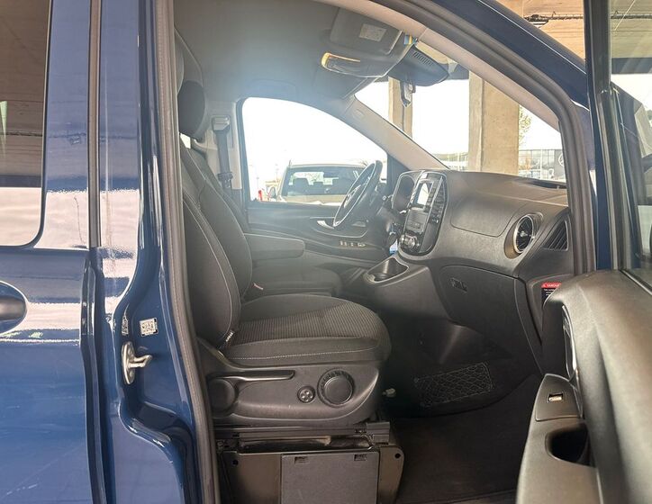 Mercedes-Benz Vito 16