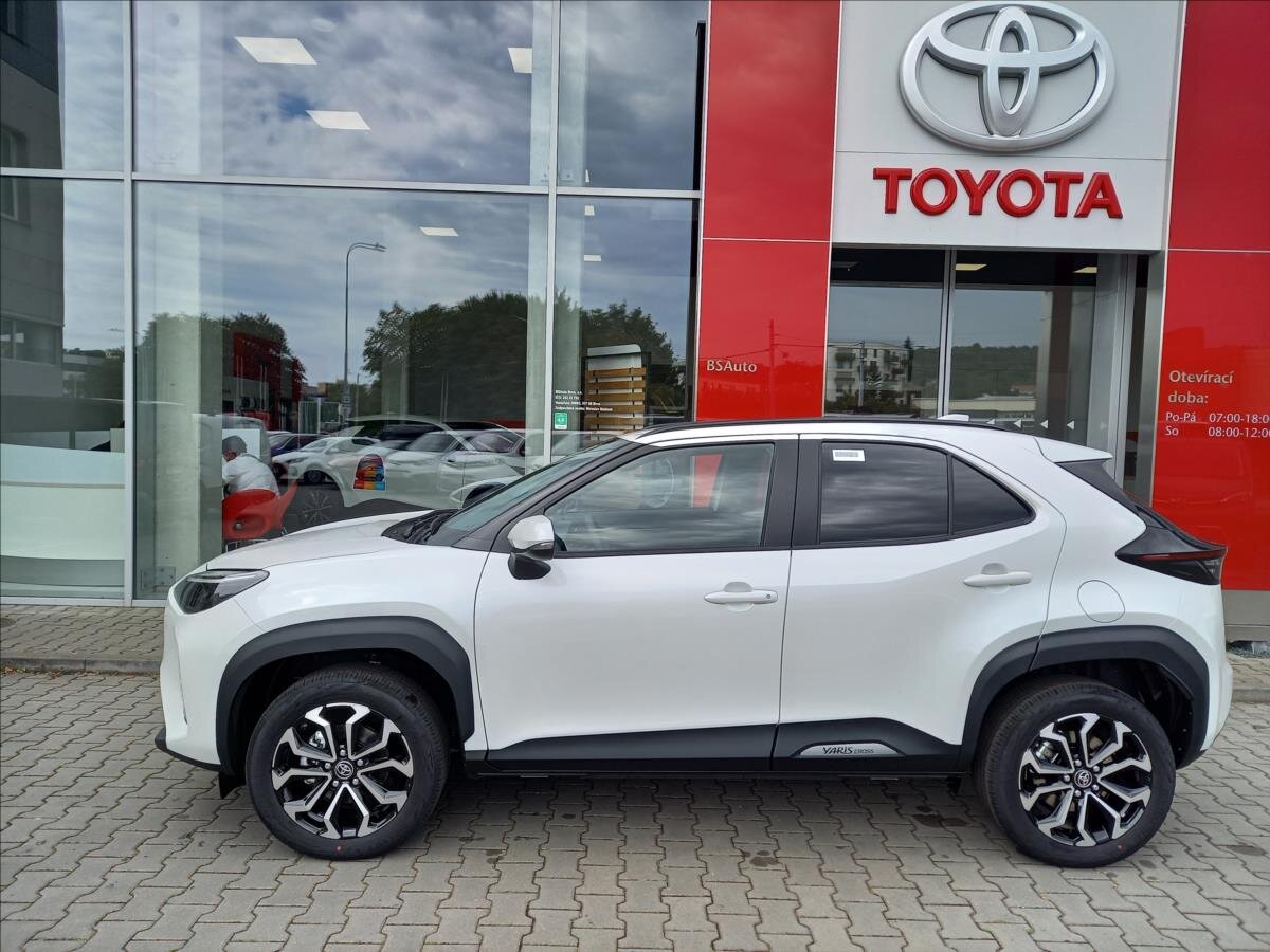 Toyota Yaris Cross SUV 1,5 l 85 kw