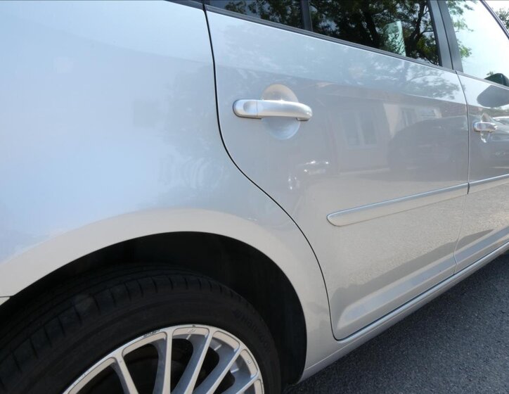 Volkswagen Touran 11