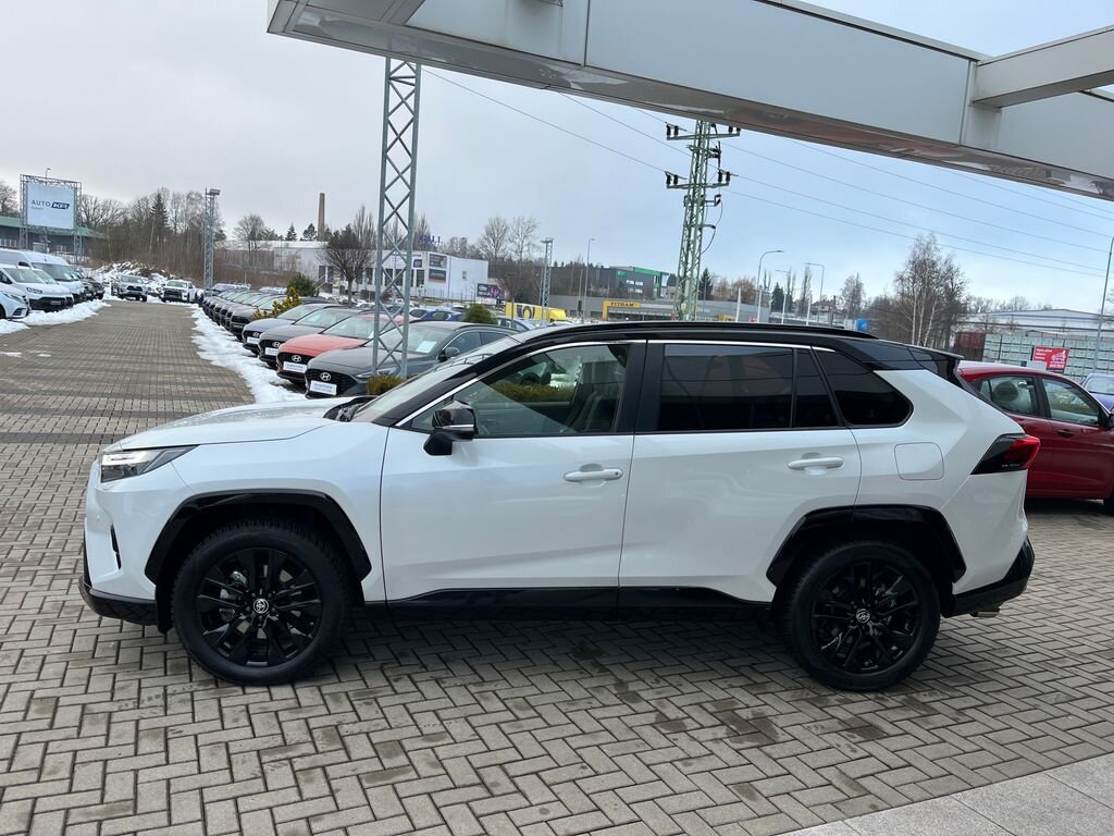 Toyota RAV4 SUV 2,5 l 131 kw