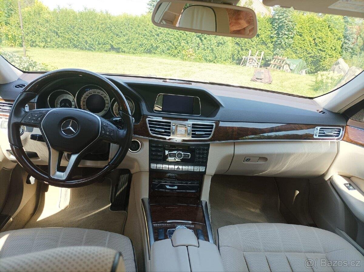 Mercedes-Benz Třídy E Sedan / Limuzína 2,0 l 135 kw