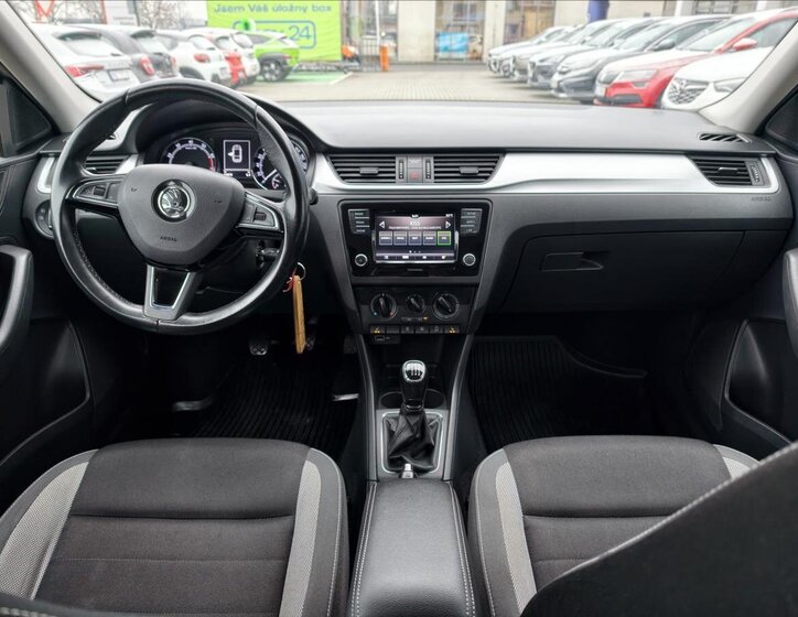 Škoda Rapid Hatchback 999,0 81 kw