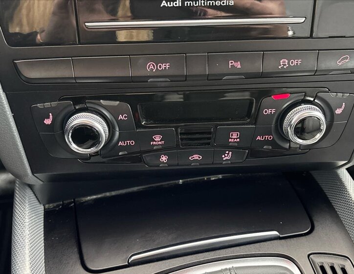 Audi Q5 SUV / Terénní 2,0 l 130 kw