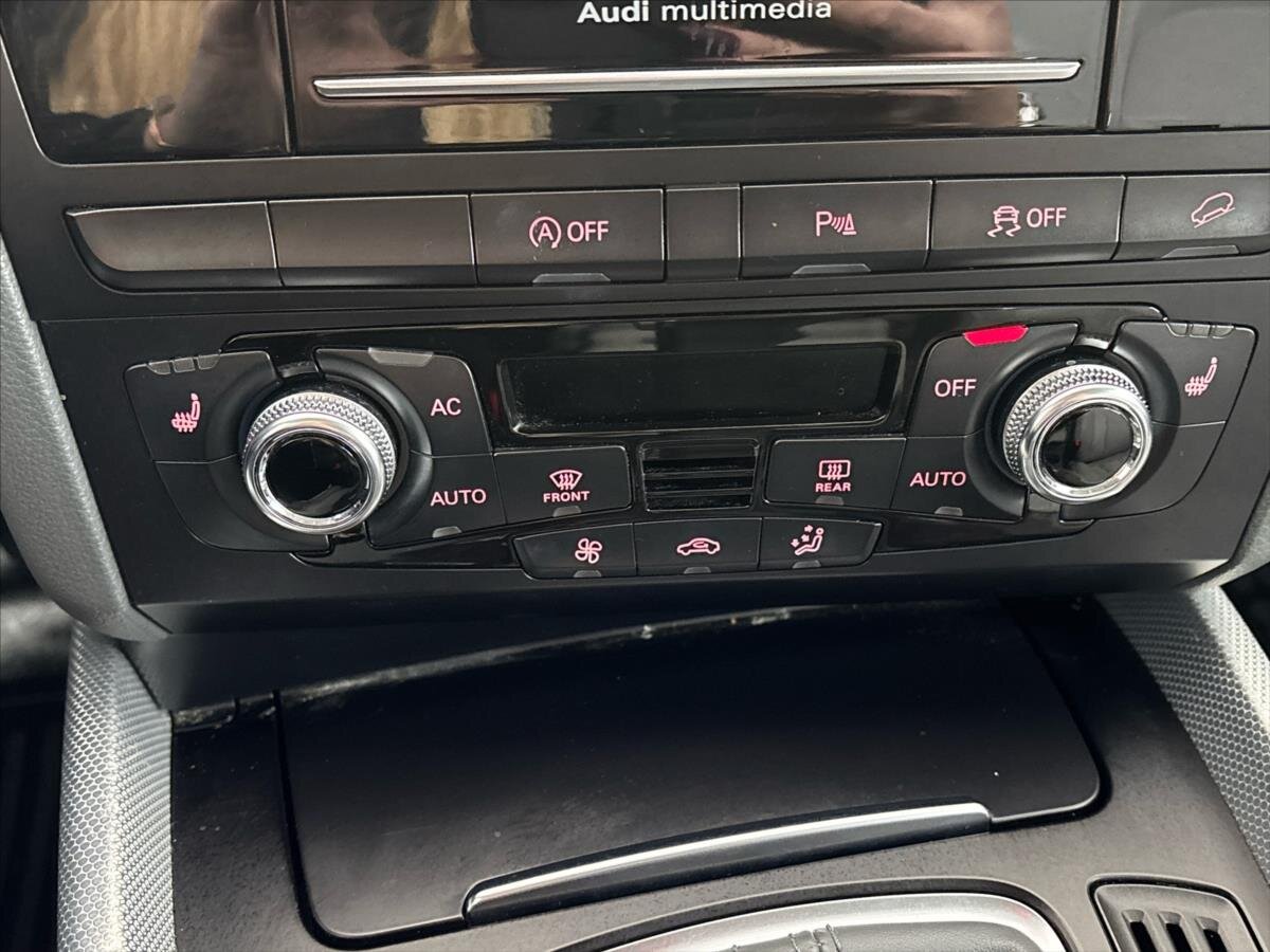 Audi Q5 SUV / Terénní 2,0 l 130 kw