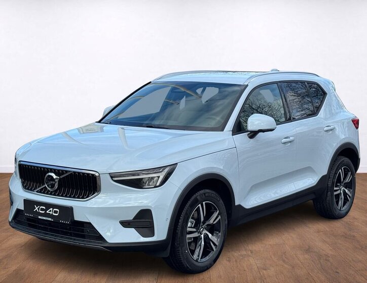 Volvo XC40 SUV / Terénní 2,0 l 120 kw