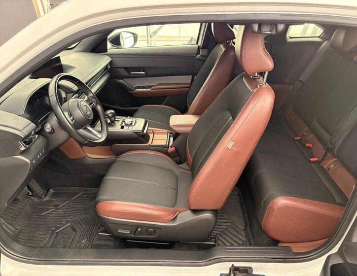 Mazda MX-30 SUV / Terénní 0,0 107 kw