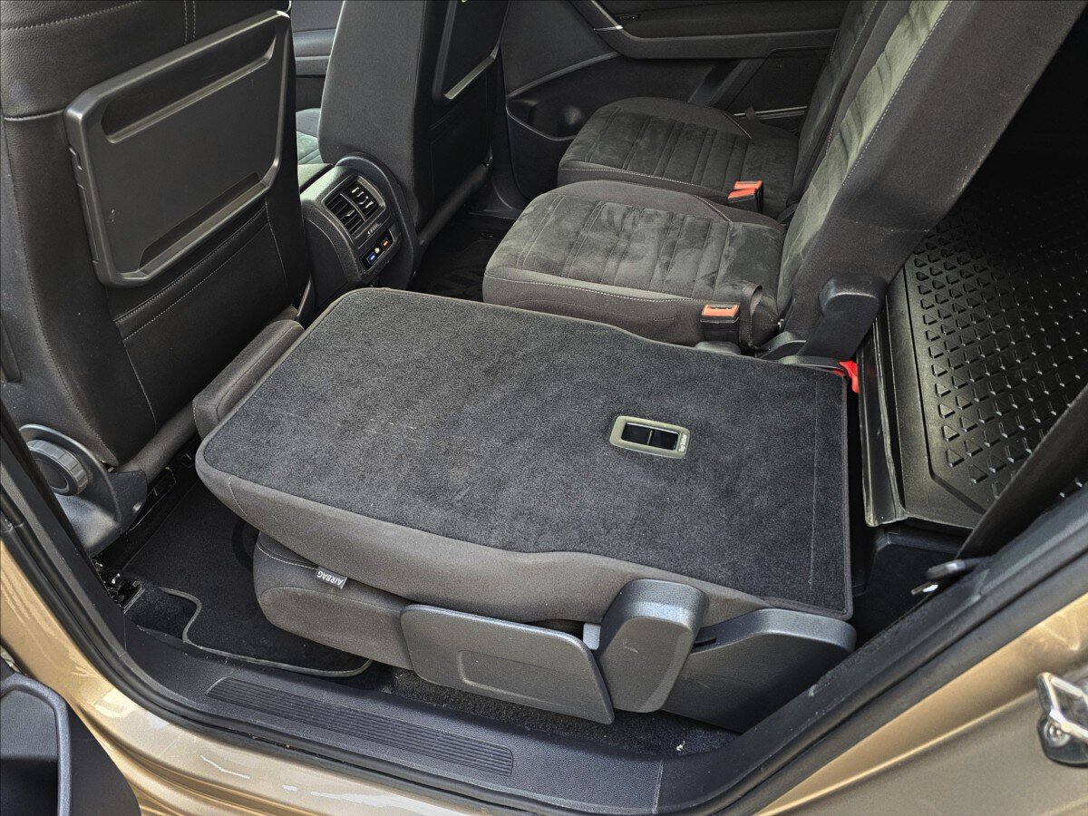 Volkswagen Touran Kombi 1,4 l 110 kw