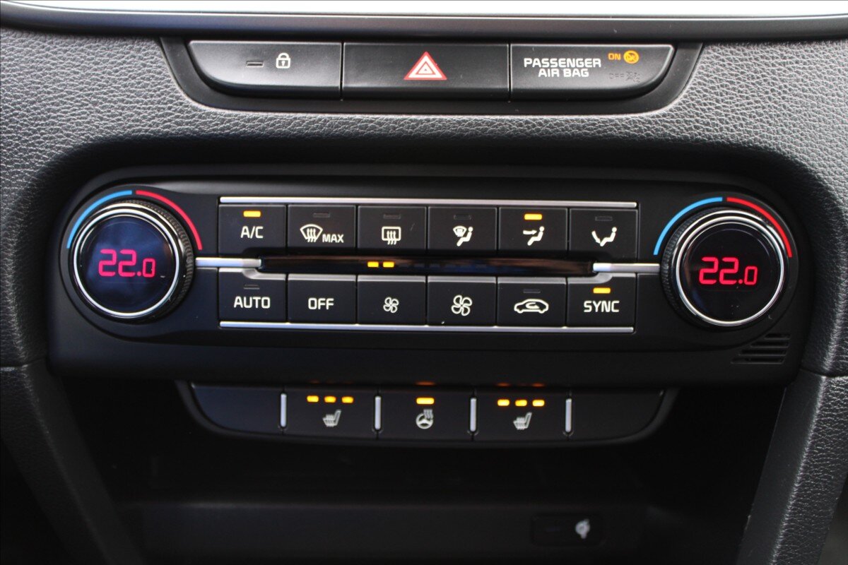 KIA Ceed Hatchback 1,5 l 117 kw