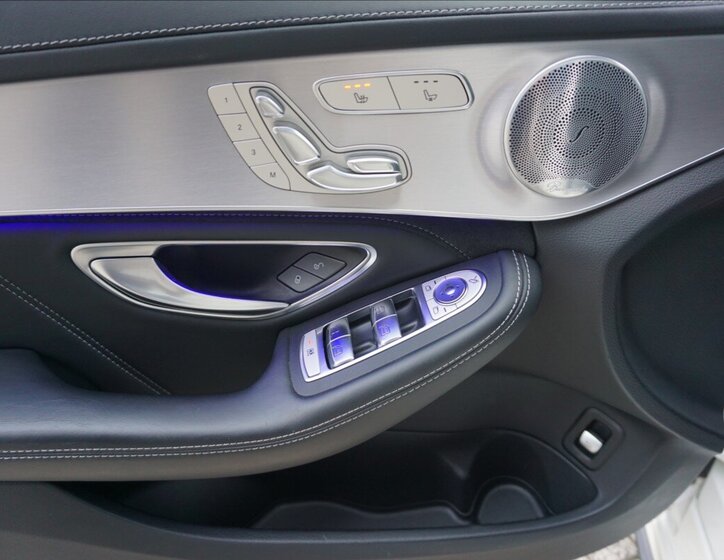 Mercedes-Benz Třídy C Sedan 4,0 l 375 kw