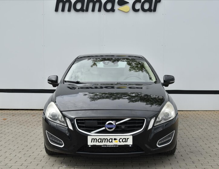 Volvo V60 Kombi 2,0 l 120 kw