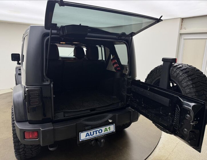 Jeep Wrangler SUV 3,6 l 209 kw