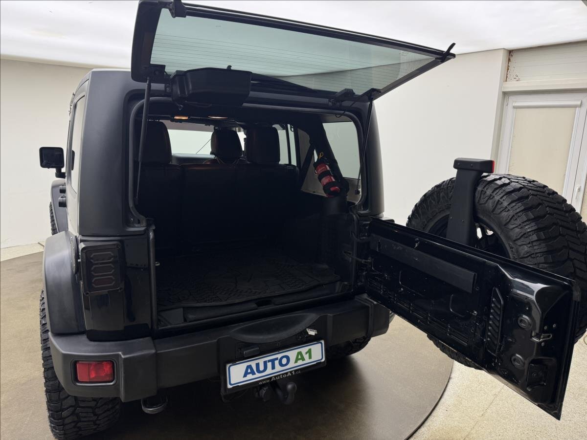 Jeep Wrangler SUV 3,6 l 209 kw