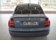 Škoda Superb Sedan / Limuzína 2,8 l 142 kw