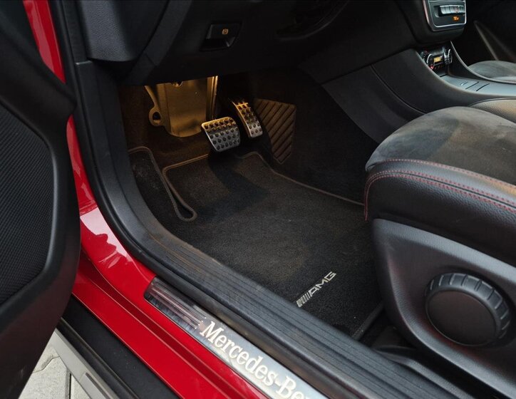 Mercedes-Benz GLA SUV / Terénní 1,6 l 115 kw